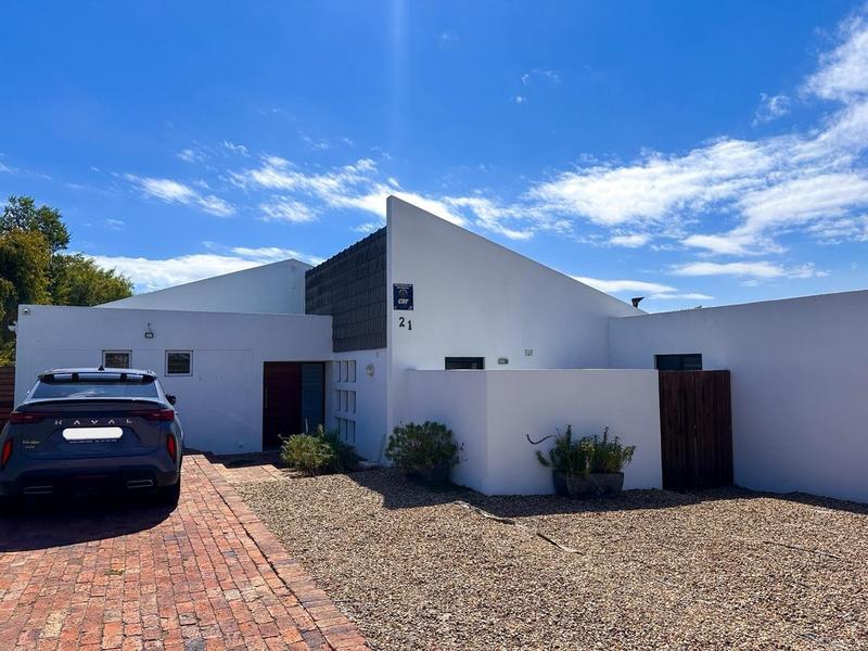 3 Bedroom Property for Sale in Wellway Park East Western Cape
